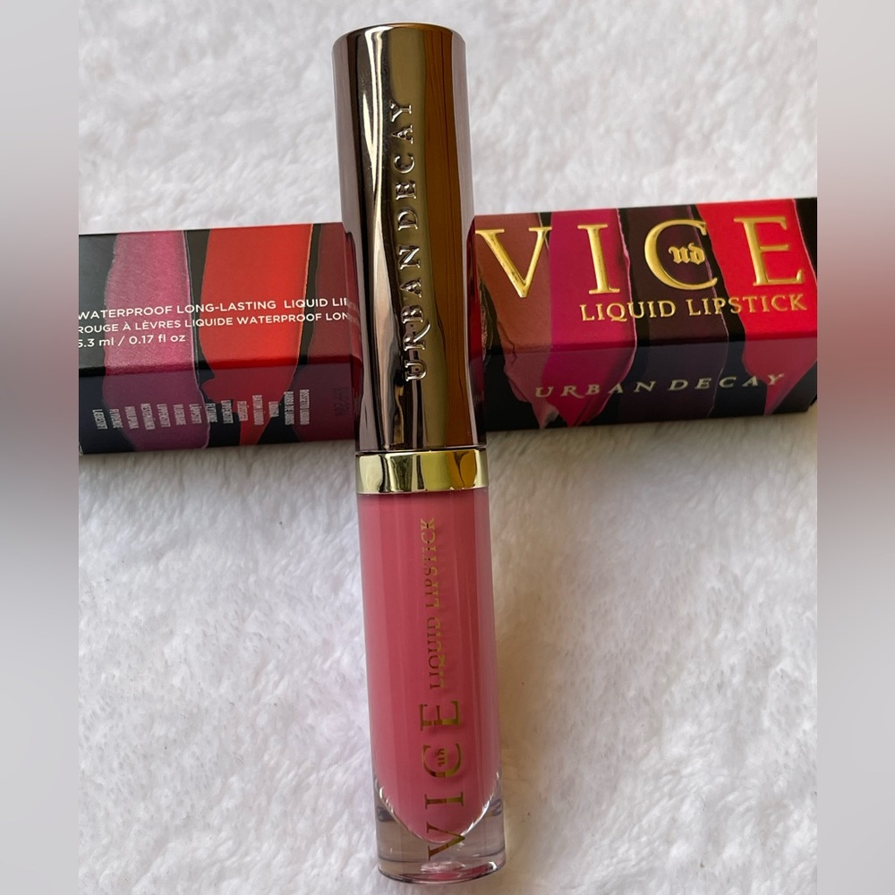 Urban Decay Brat Liquid Lipstick 👄